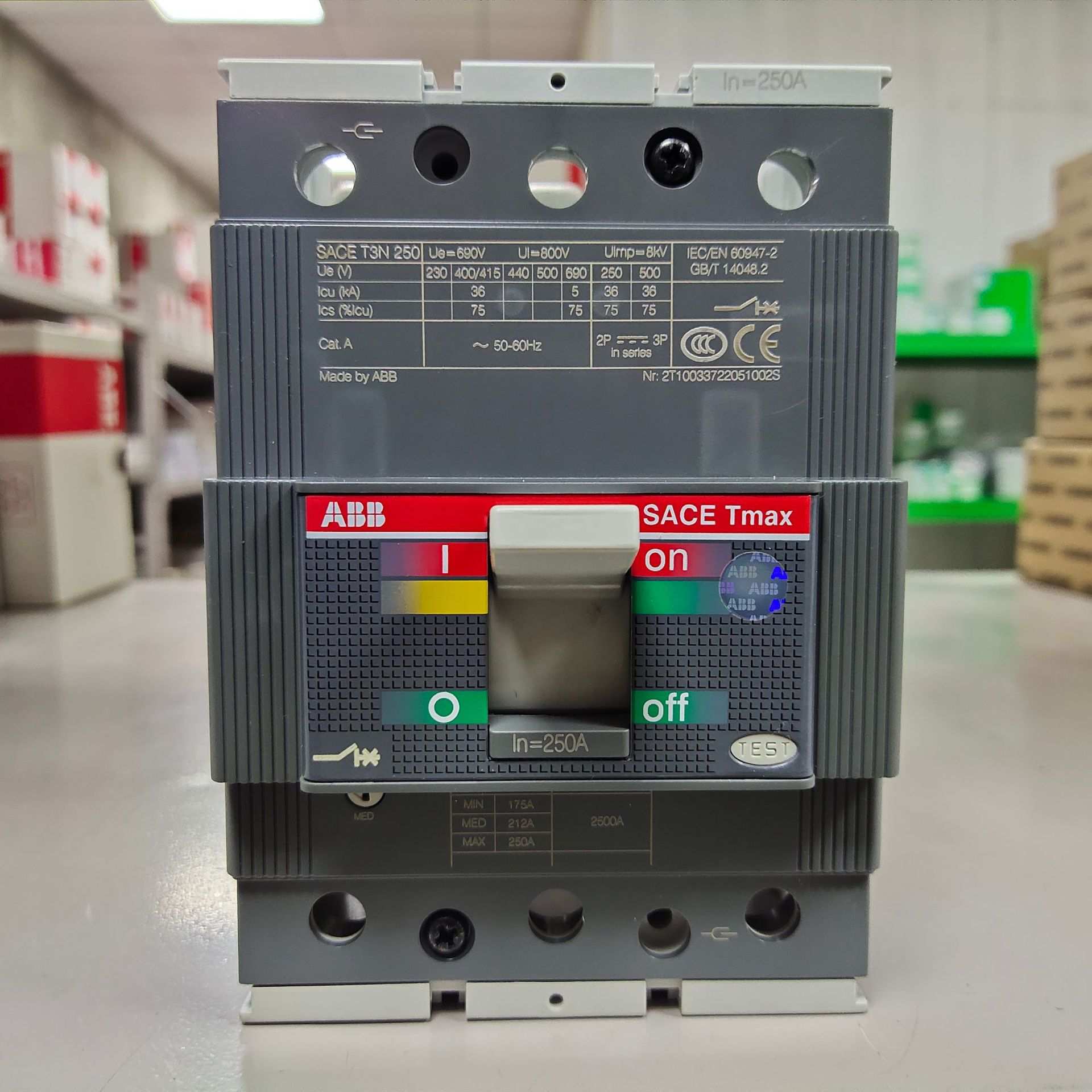 ABB塑壳XT3S250 TMD250-2500 FFCL 3P库存