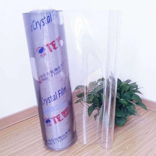 广州龙塑PVC超透软玻璃桌垫环保水晶垫门帘现货供应