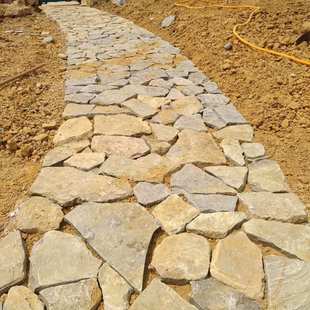 产地供应园林云片石 庭院装饰铺路石 公园广场青石现货