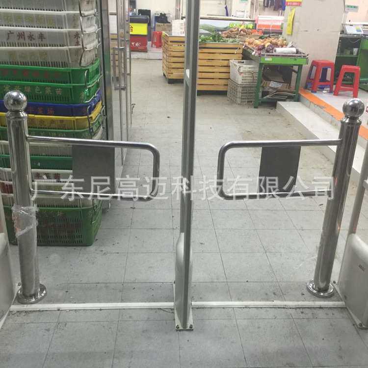 现货手动摆闸单向门闸机超市商场推摆回弹人行閘不锈钢立柱单项門