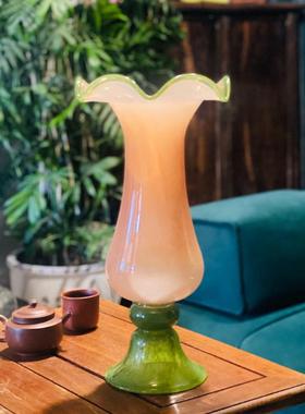 新品美式花瓣口奶橘撞绿色纯手工玻璃风灯花瓶水养插花器家居摆件