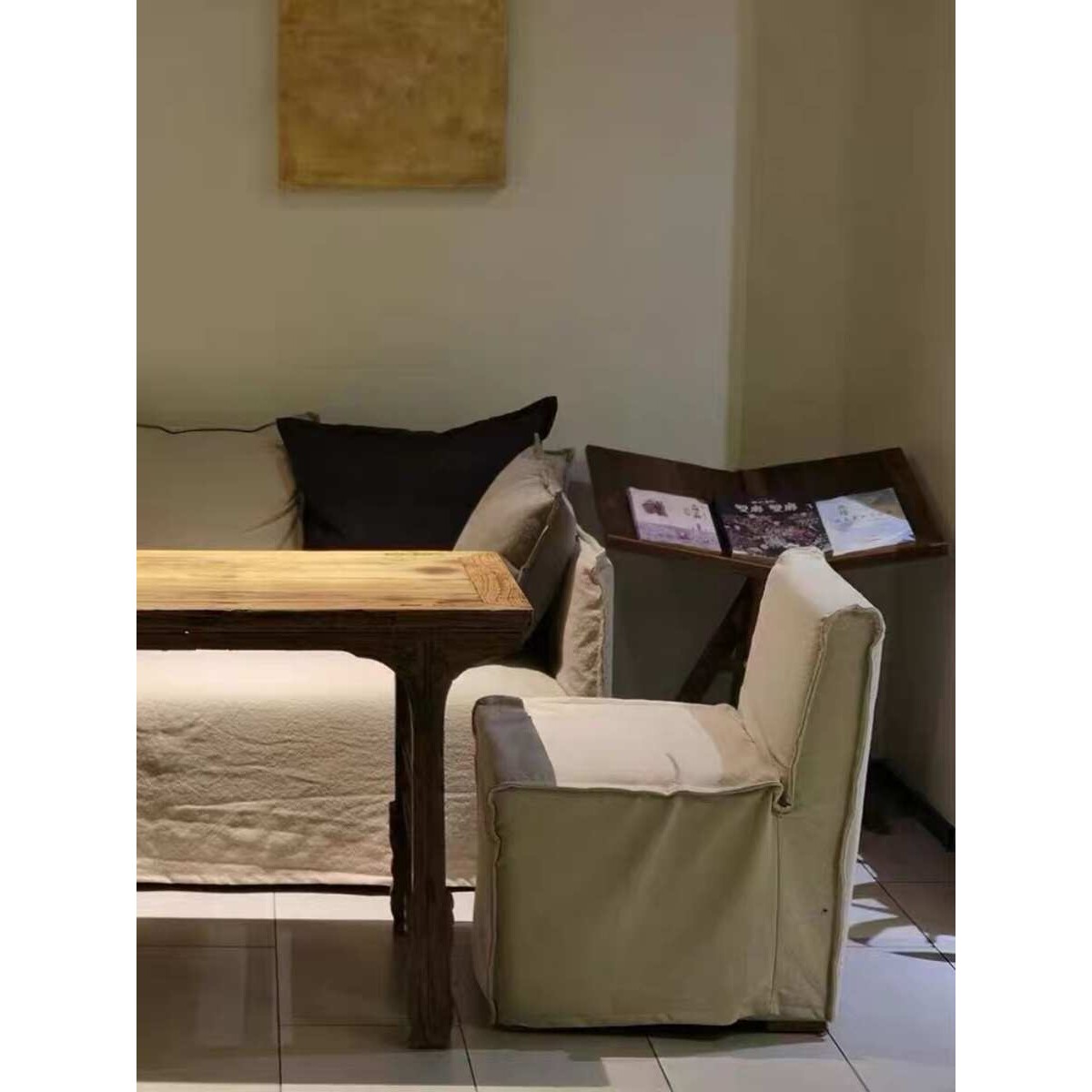 日式侘寂风亚麻布艺餐椅沙发椅复古美式梳妆凳放墩子民宿酒店家具