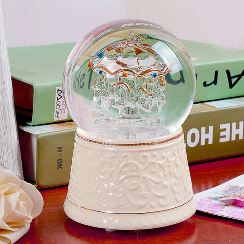 旋转木马水晶球雪花球家居装饰摆件摆饰创意 产品