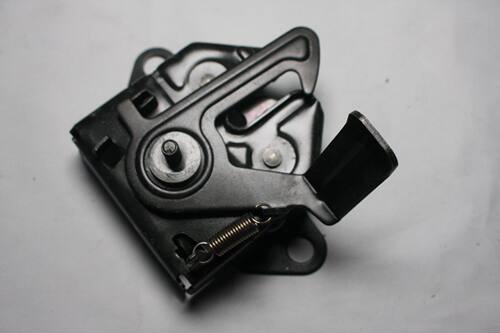 PA10-56-620M1适用于马自达H2机盖锁