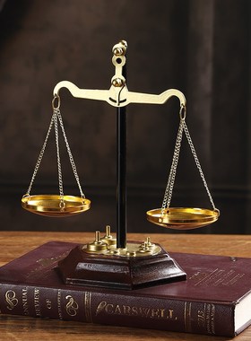 创意复古金属天平称模型家居摆件玄关办公室桌面装饰律师办公礼物