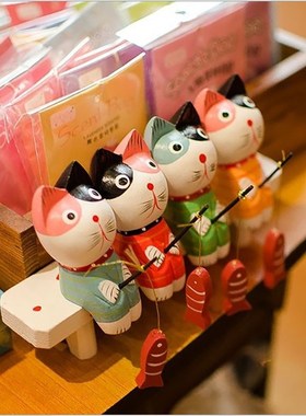小猫钓鱼北欧彩绘雕刻猫摆件木质工艺品坐凳子桌面装饰动物摆饰