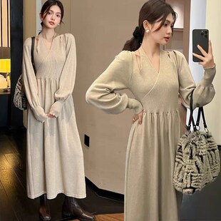 孕妇装秋冬款连衣裙2023新款套装时尚洋气时髦秋冬季修身显瘦裙子