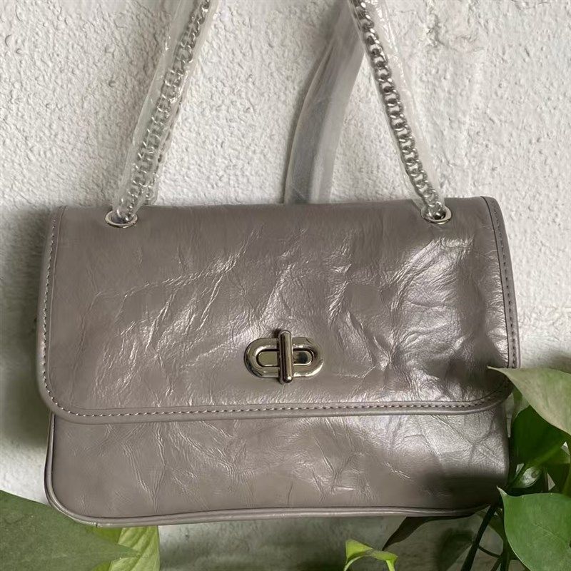 新款简约通勤时尚百搭高级感链条单肩腋下斜跨流浪女包,箱包皮具/热销女包/男包,通用款女包,淘宝优惠券,粉丝福利购,淘宝优惠卷