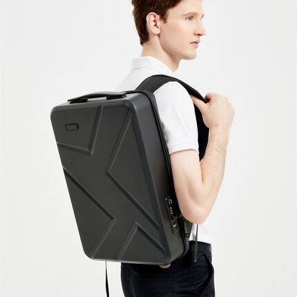 背包男硬壳双肩包17.3英寸商务出差旅行笔记本大学生防盗电脑书包