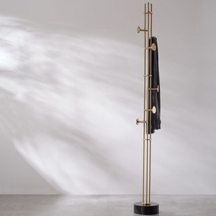 北欧简约黄铜艺术支架落地衣帽架 轻奢大理石客厅卧室装饰挂衣架
