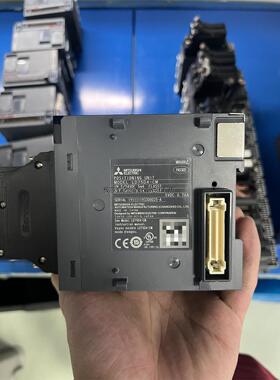 三菱定位模块 LD75D4-CM 拆机品，成色漂亮，功能完好—议价