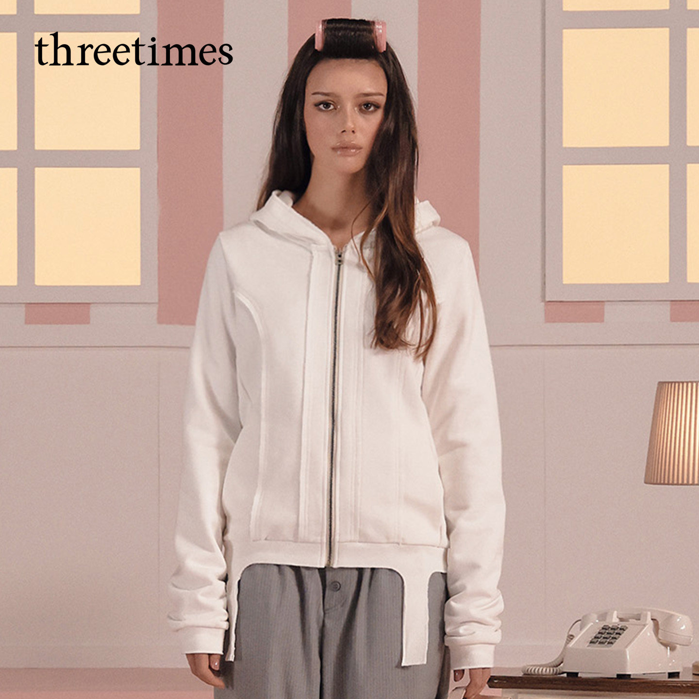 threetimes设计感开衫卫衣外套女秋2026新款潮宽松慵懒风连帽上衣图片