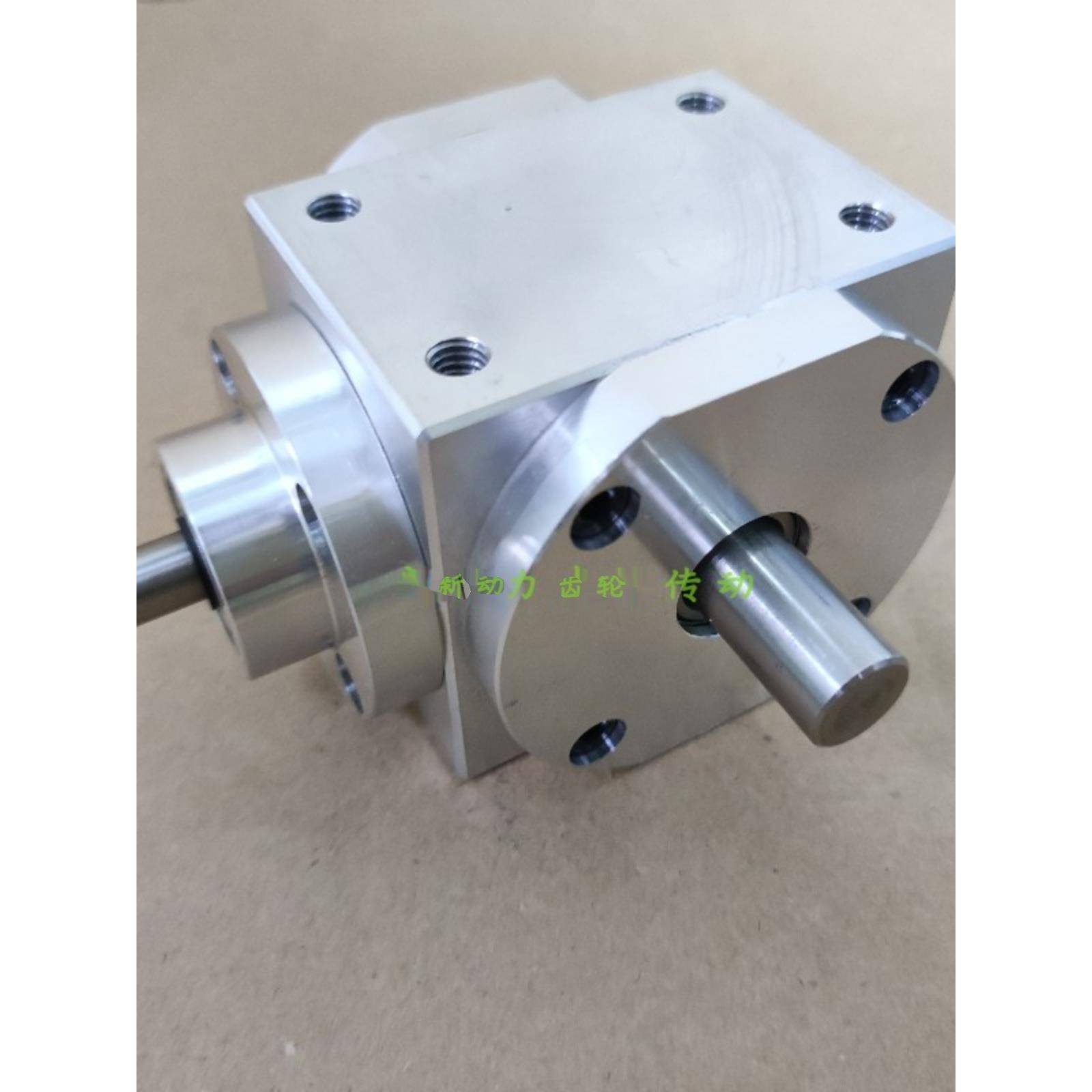 直角换向器90度1比2转角器齿轮箱立式卧式T型l型螺旋伞齿轮减速箱