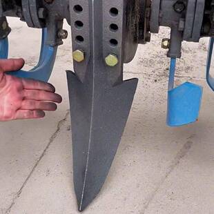 加强加厚铸铁开沟犁画犁头不沾泥梨尖防缠特大号包邮耐磨