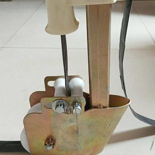 新款防翻带滴灌导向管调节玉米架子滑轮配件弹簧导管高10公分