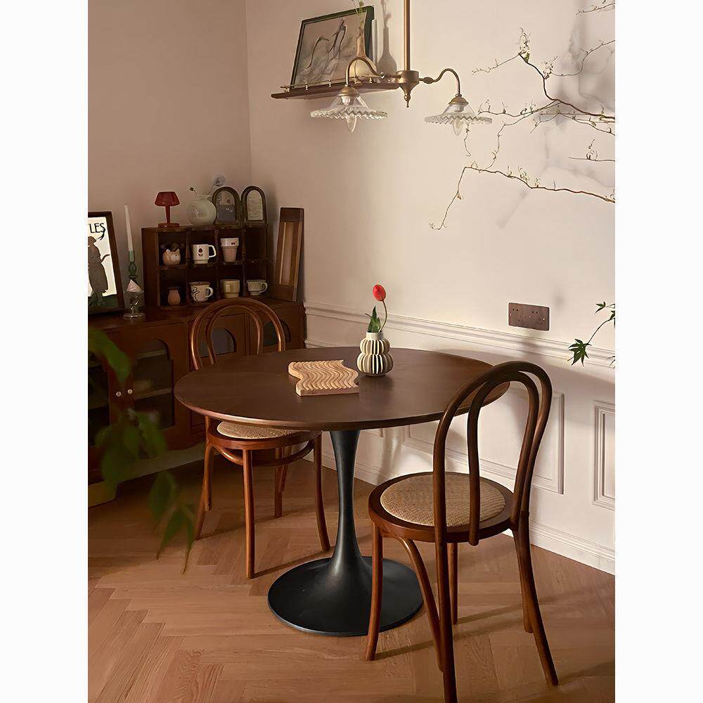 实木现代北欧简约小户型家用圆形桌椅休闲餐桌阳台郁金香圆桌洽谈