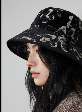 Lagur原创鎏金黑色丝绒加厚冬季渔夫帽女2025新款保暖大头围帽子