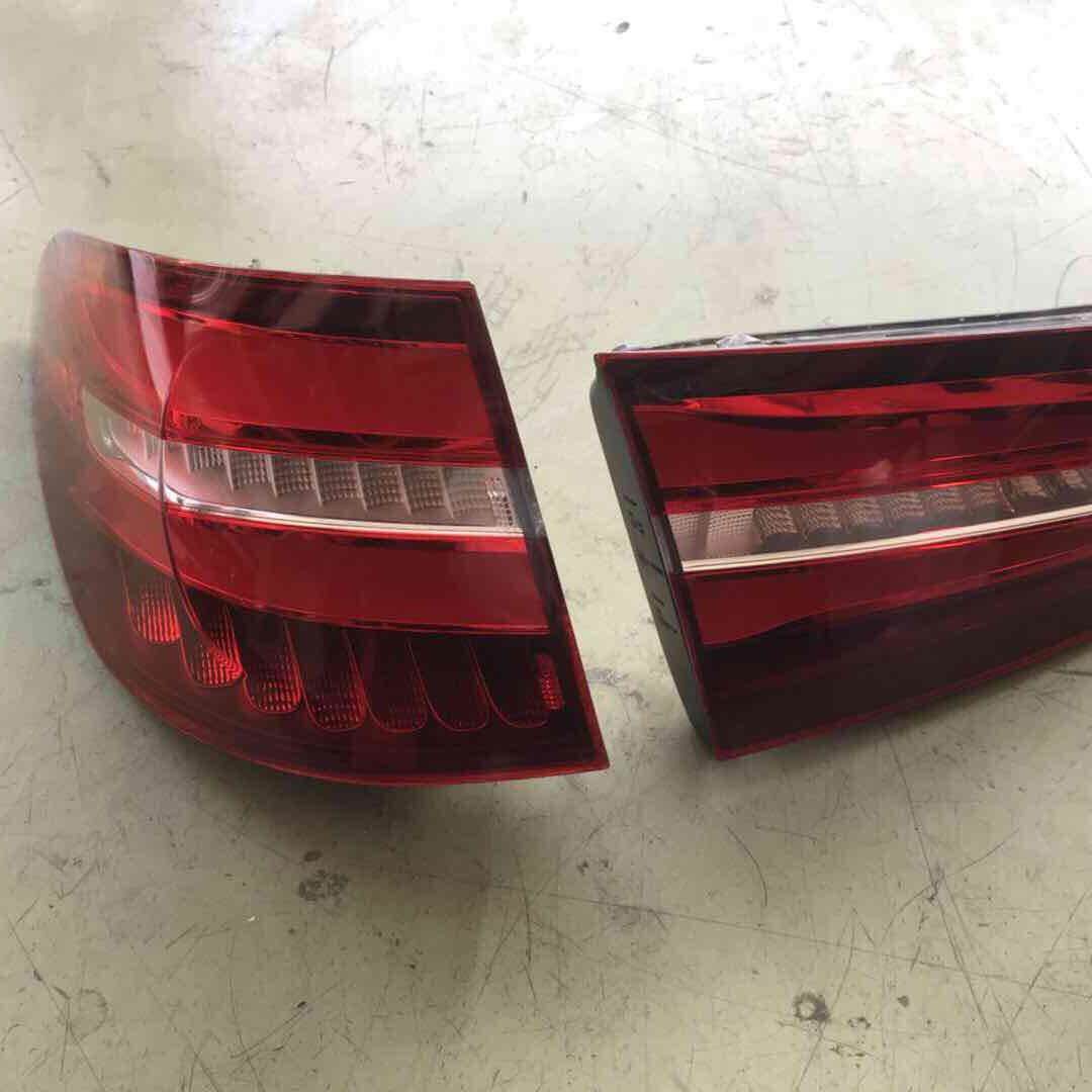 适用奔驰253GLC200GLC260GLC300后大灯尾灯25