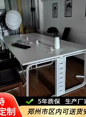 暖白色办公桌简约职员工位办公电脑桌会议桌组合员工四人位