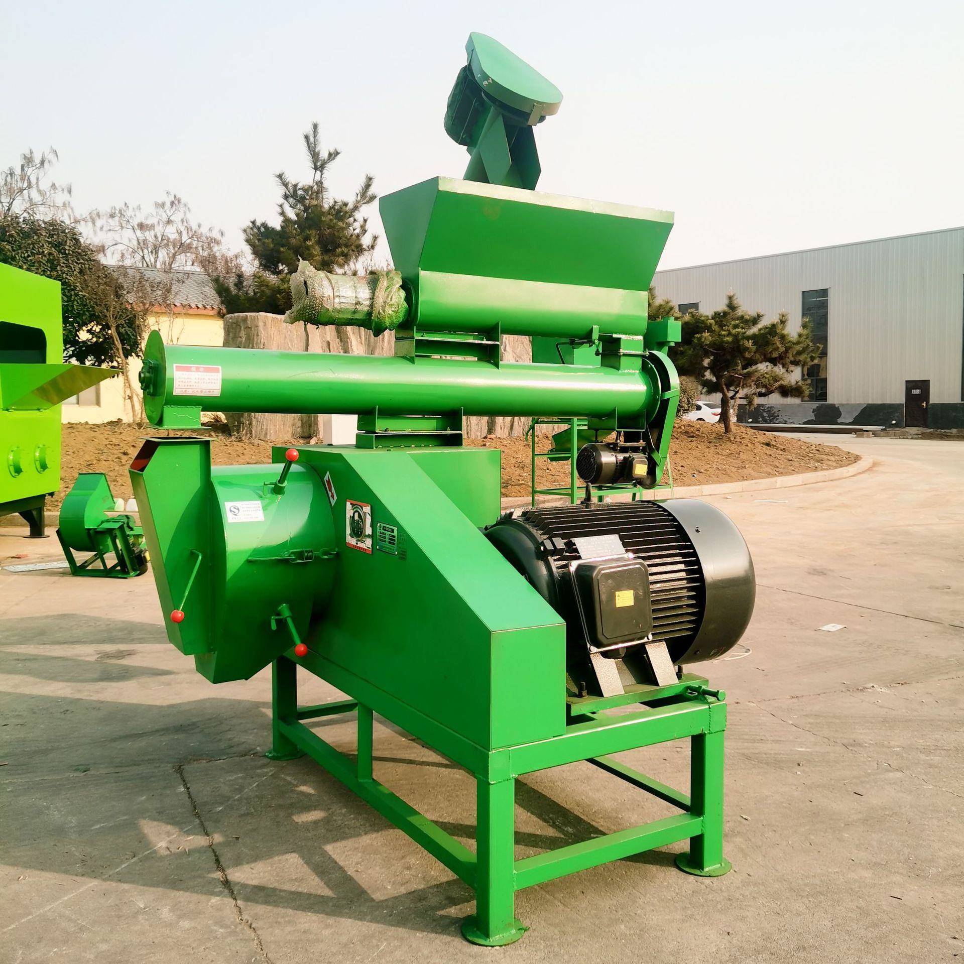 2022饲料颗粒机猪兔羊干湿两用饲料压粒机移动方便饲料机