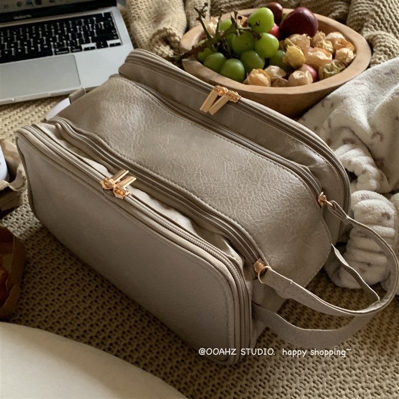 好会买!爆裂纹化妆包~PU大容量便携旅行高级感护肤洗漱品收纳袋,箱包皮具/热销女包/男包,通用款女包,淘宝优惠券,粉丝福利购,淘宝优惠卷