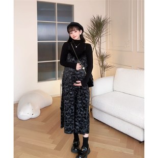 【南屏晚风】娜娜的孕期穿搭孕妇装秋冬洋气时髦吊带裙套装2025新