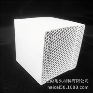 宏焱耐材厂家供应耐火度1800度电石炉用陶瓷蜂窝蓄热砖