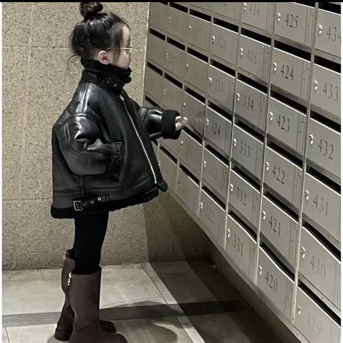 女童皮衣外套冬款2023新款韩版冬装男孩儿童加厚加绒皮夹克小童装