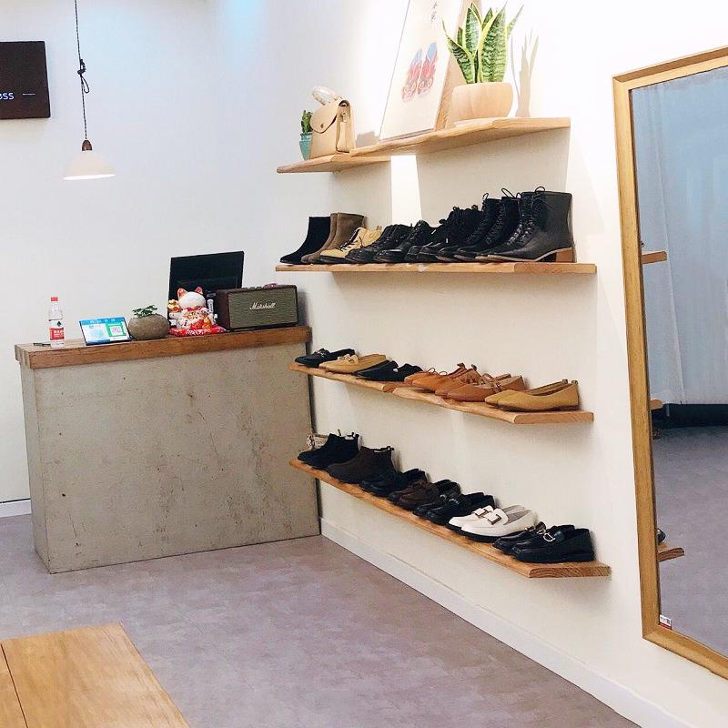 【折扣价】简约墙上一字实木搁板店面家用厨房整木置物架不规则原