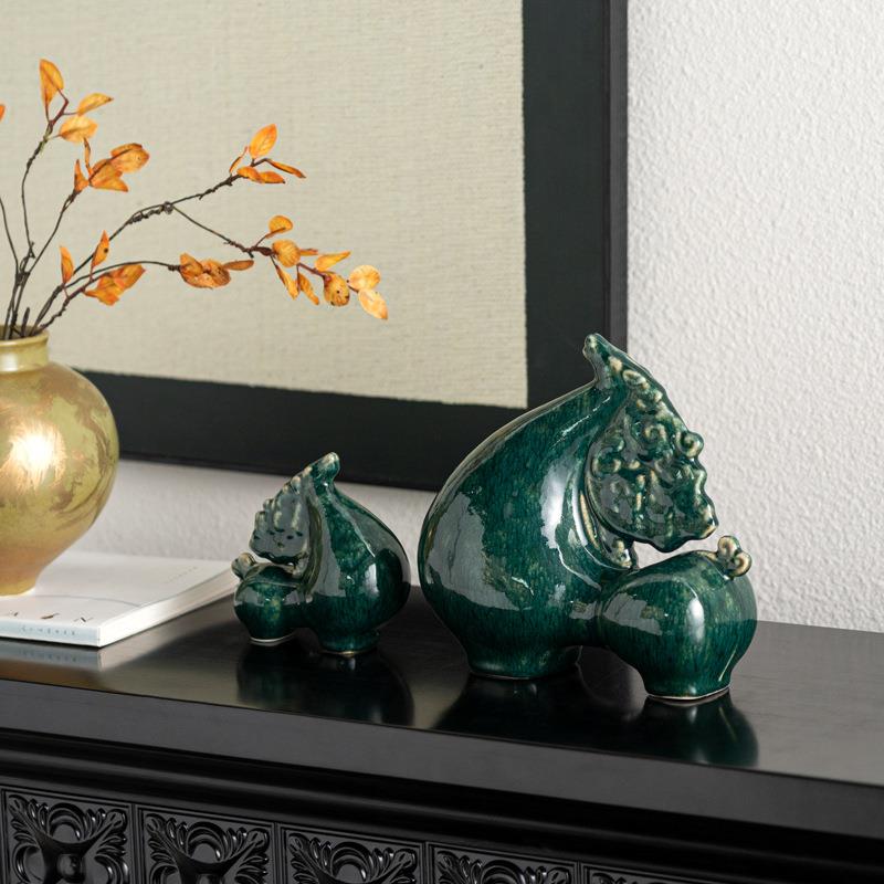 【折扣价】新中式墨绿色马陶瓷办公室装饰摆件客厅玄关桌面高档茶