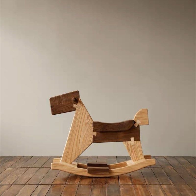 实木木马  红橡黑胡桃原木实木大小孩童摇摇马客厅摆件