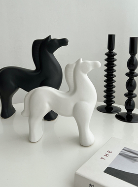 V网红高档马到成功装饰摆件简约家居客厅创意饰品