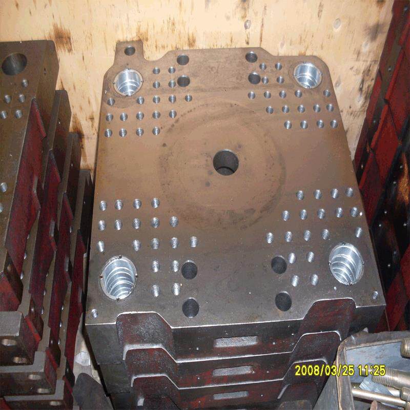 现货供应供应东方塑机100吨前后模板厂家