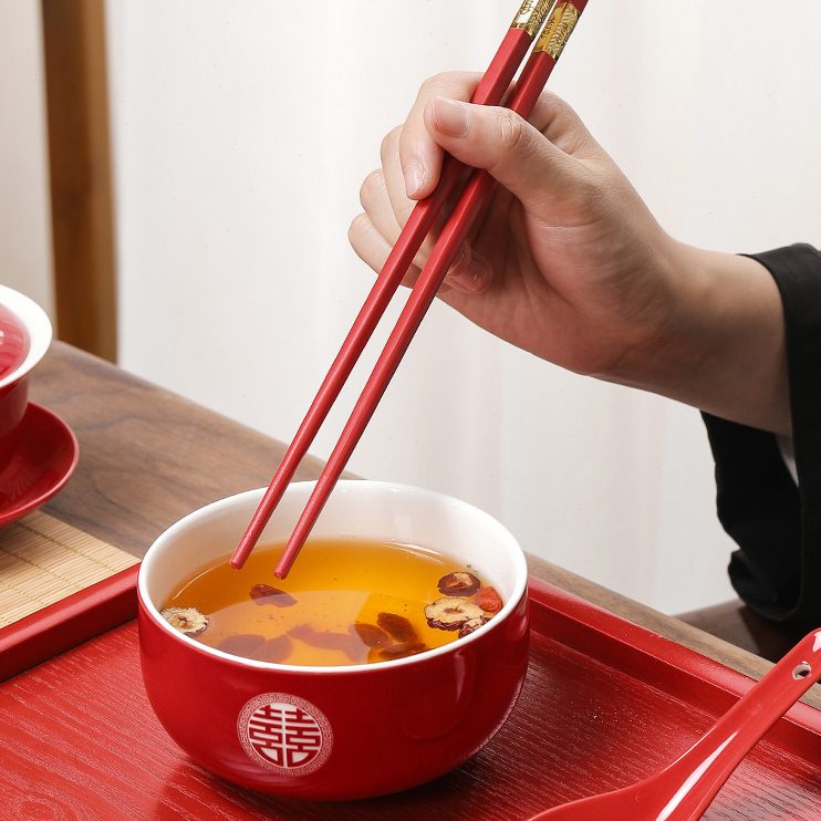 酒杯婚礼方喜碗结婚新口敬人婚庆碗筷套装礼品改女陪嫁一对敬茶杯