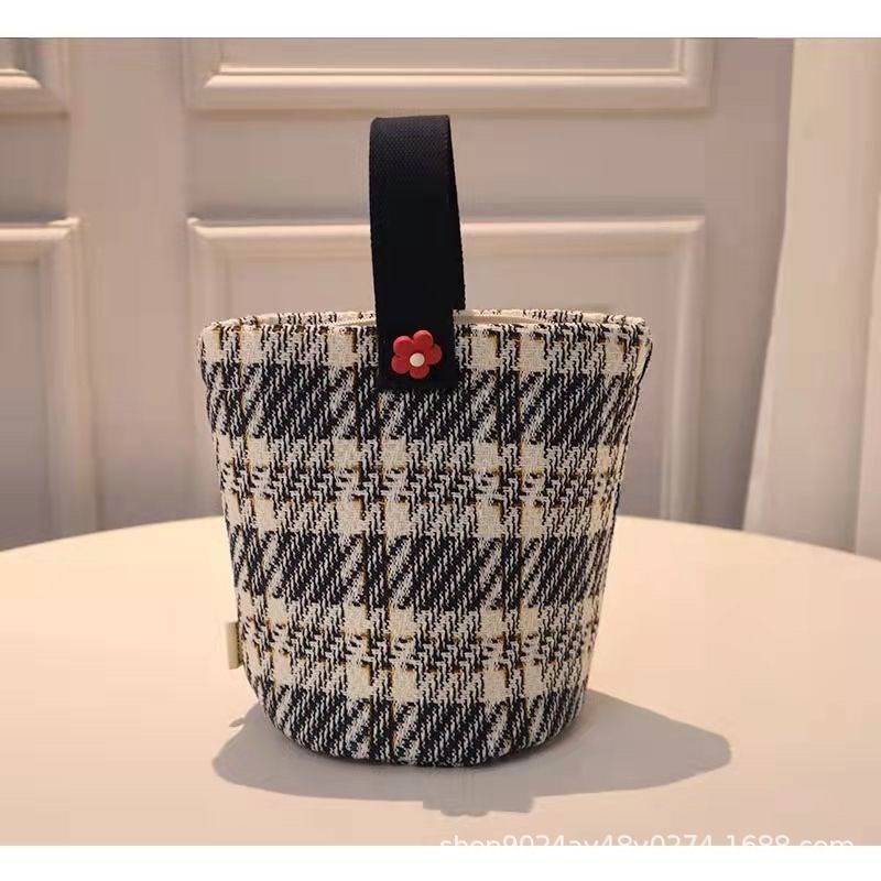 韩版可爱高级黑白棋盘搭扣帆布手提水桶包简约小手拎包防水饭盒袋