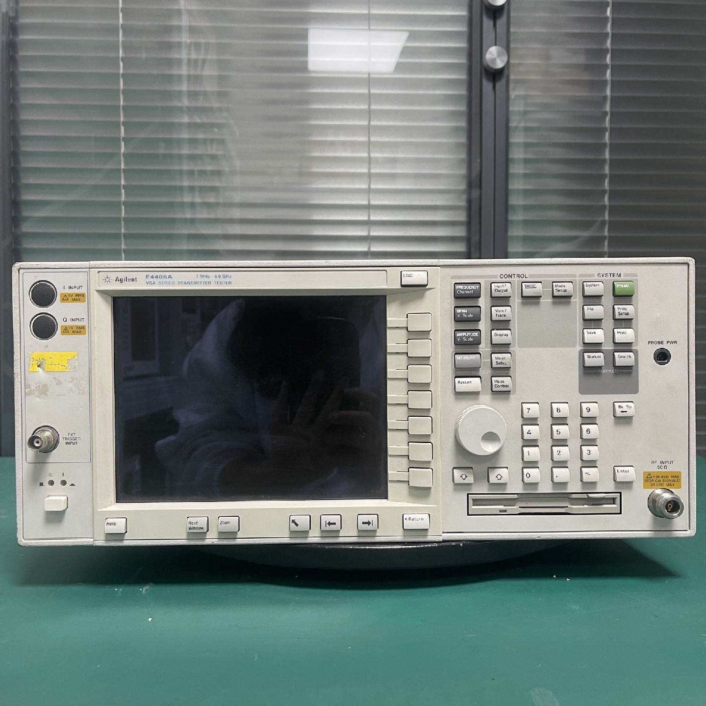Agilent安捷伦E4406A频谱分析仪，7MHz到4GH—议价