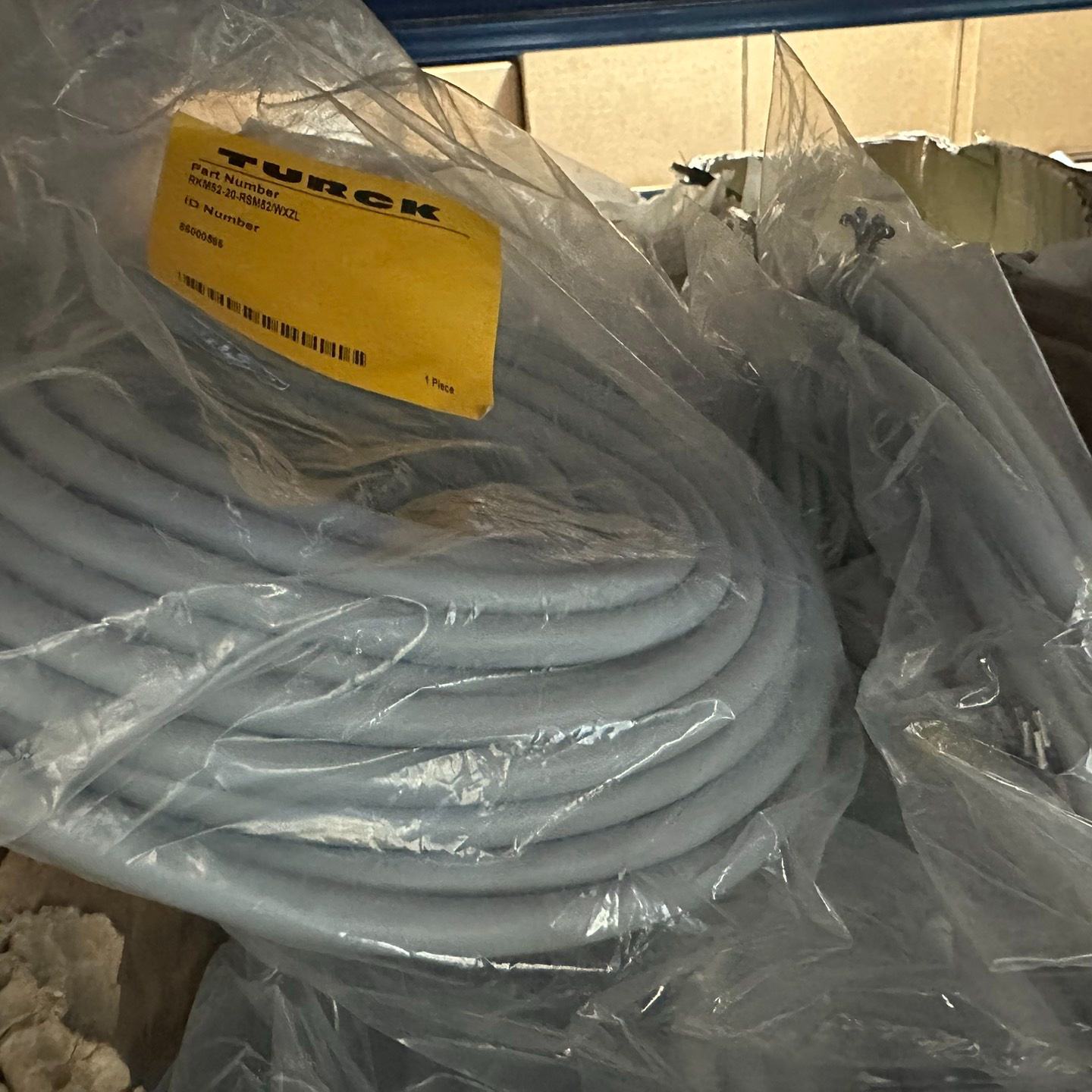 议价--全新图尔克TURCK连接线CABLE4x0.34-XX-PU