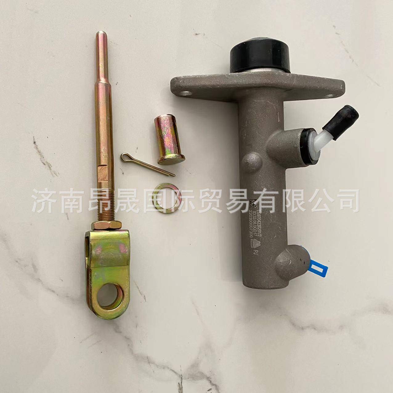 供应重汽HOWO轻卡配件LG9704230201离合器总泵原厂外贸出口