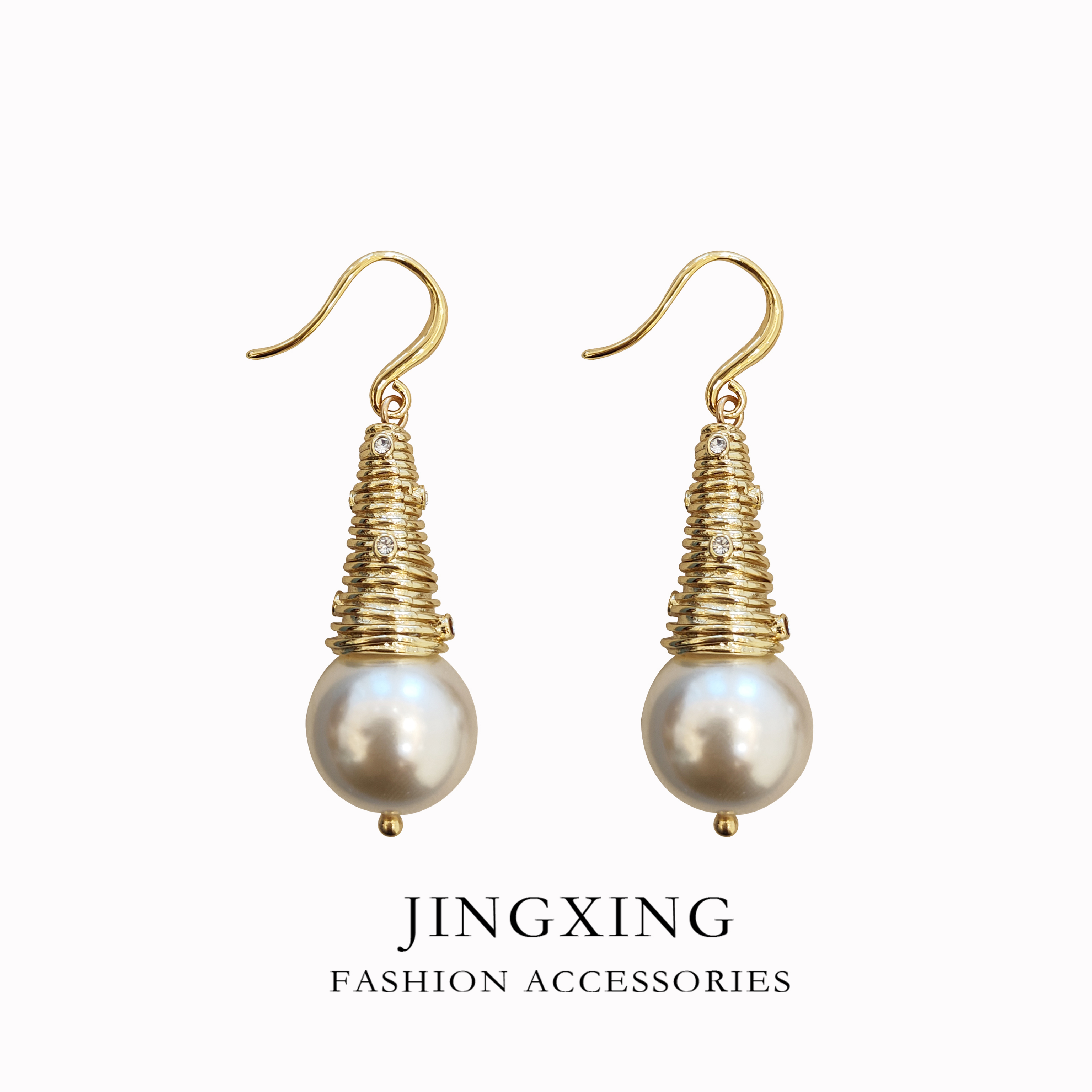 淡水珍珠鎏金耳环水滴形圣诞耳饰