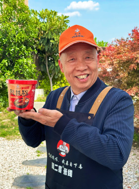 陆二喜酸辣粉+卤蛋版（净重173g/桶）这吃酸辣粉多是一件美事