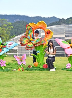 户外仿真发光蝴蝶花园林景观小区广场公园草坪打卡玻璃钢装饰摆件