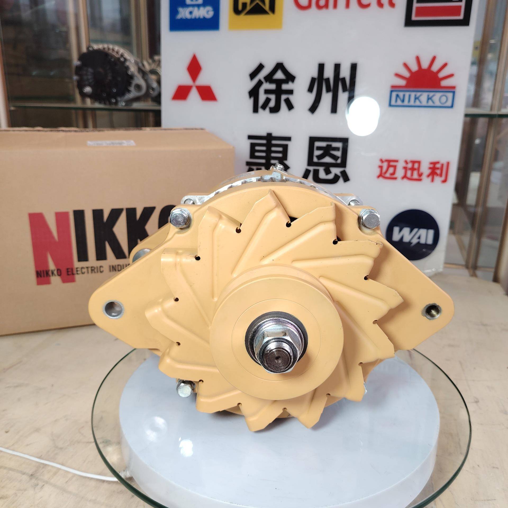 小/松6D170/140发电机600-825-93320-35000-880624V90A