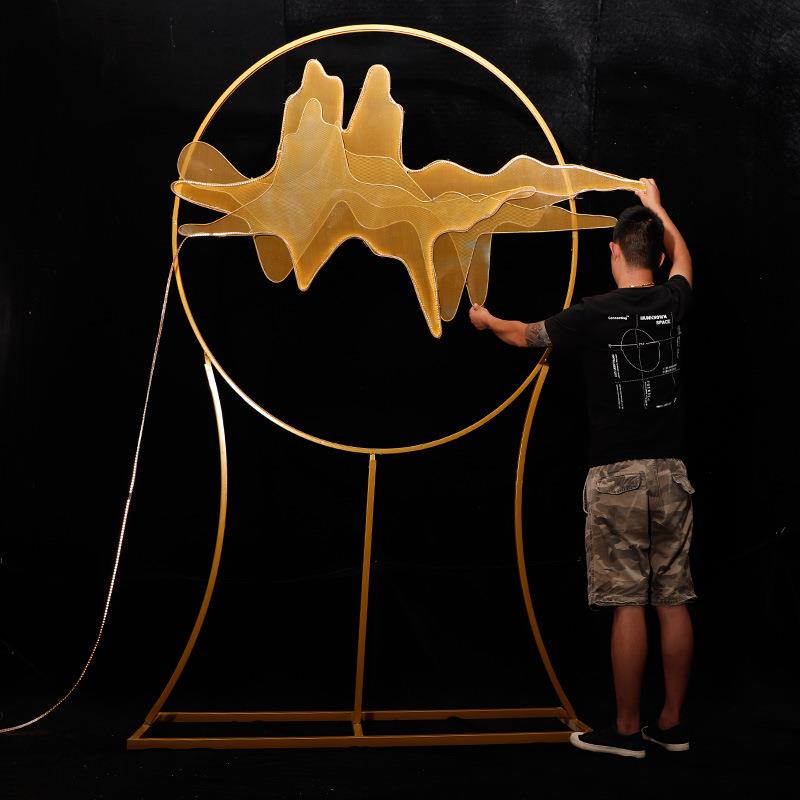 新款中式婚庆道具铁艺华山舞台背景屏风婚礼装饰布置假山路引摆件