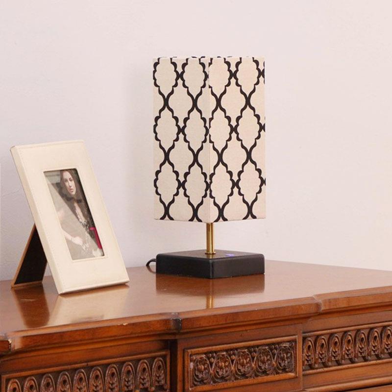 USB床头灯现代台灯布艺波斯花纹灯罩的木质床头灯5V1AUSB充电端口