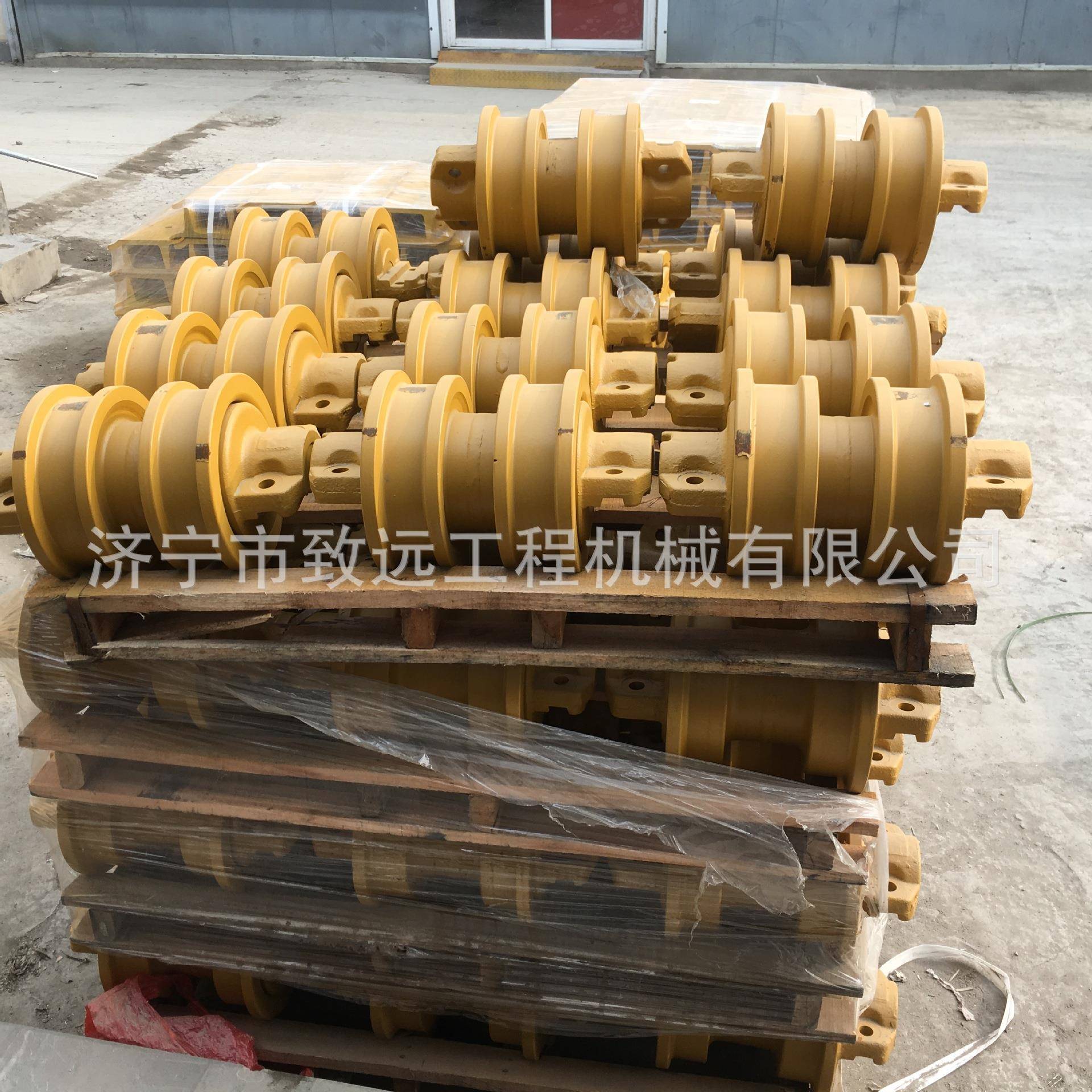 SD22支重轮单边支重轮双边支重轮山推220推土机履带轮底盘件