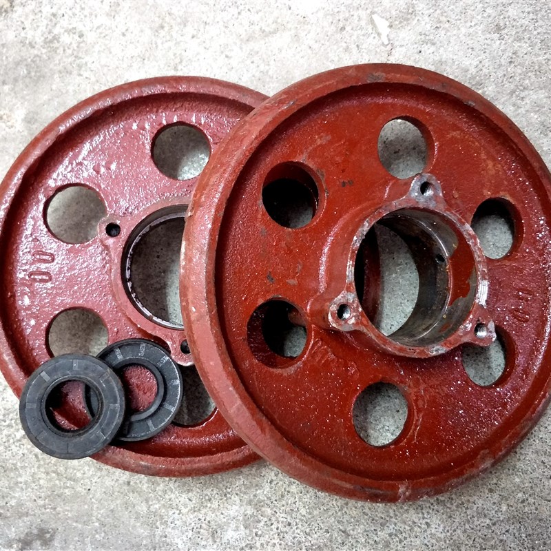 碧浪张紧轮老款运输车改装钻井勘探履带底盘配件轴承6305 一套