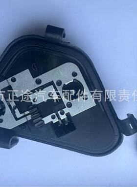 63217313044尾灯底座R适用BMW适用F30-320i灯泡灯座汽车尾灯灯