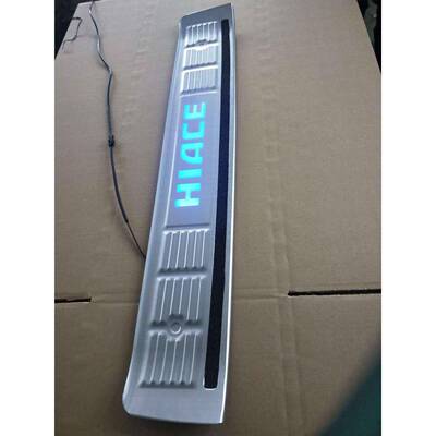 适用于海狮Hiace200带灯led后踏板后护板带防滑条