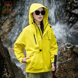 潮牌机能工装 美式 夹克男女户外登山服外套 新款 西域骆驼冲锋衣秋季