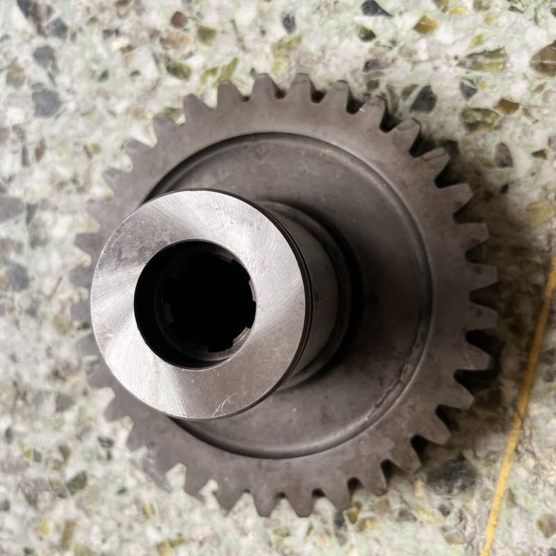 山推装载机铲车SL50WA转向泵驱动齿轮驱动轴503056A403055X7B